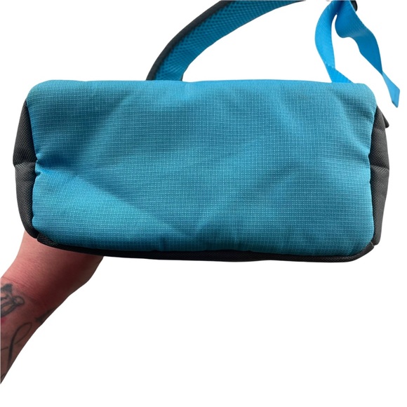 Skylanders Giants Mini Kids Toy BackPack Blue/Gray Collector Zipper Single Strap - Picture 4 of 8